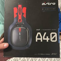 Headphones 