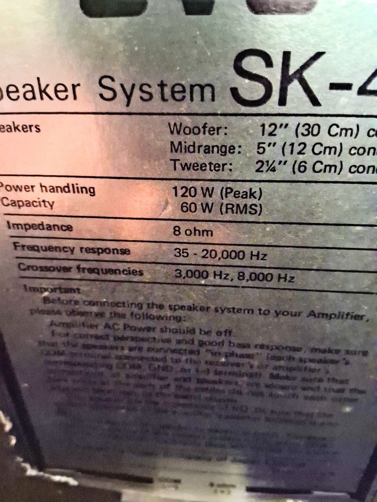 2 Jvc Sk404 STEREO SPEAKERS, GREAT CONDITION, NICE SOUND (contact info removed)