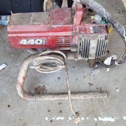 Titan 440i Paint Sprayer 