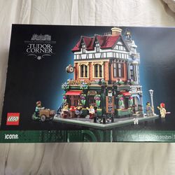 Lego Tudor Corner