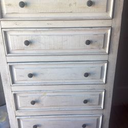 American Furniture Warehouse White Isabella Dressers  