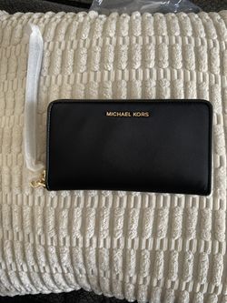 Michael Kors Wrist Purse