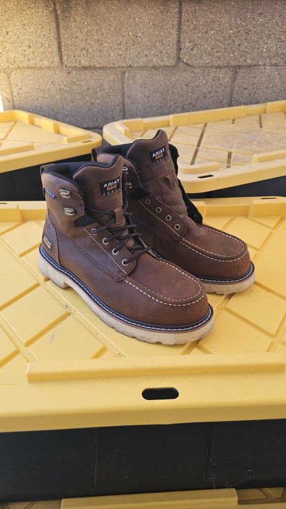 Size 10.5 EE Ariat Work Boots Composite Toe 