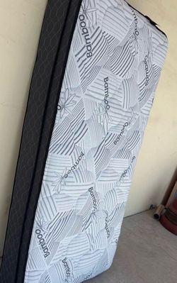 White bamboo twin size set