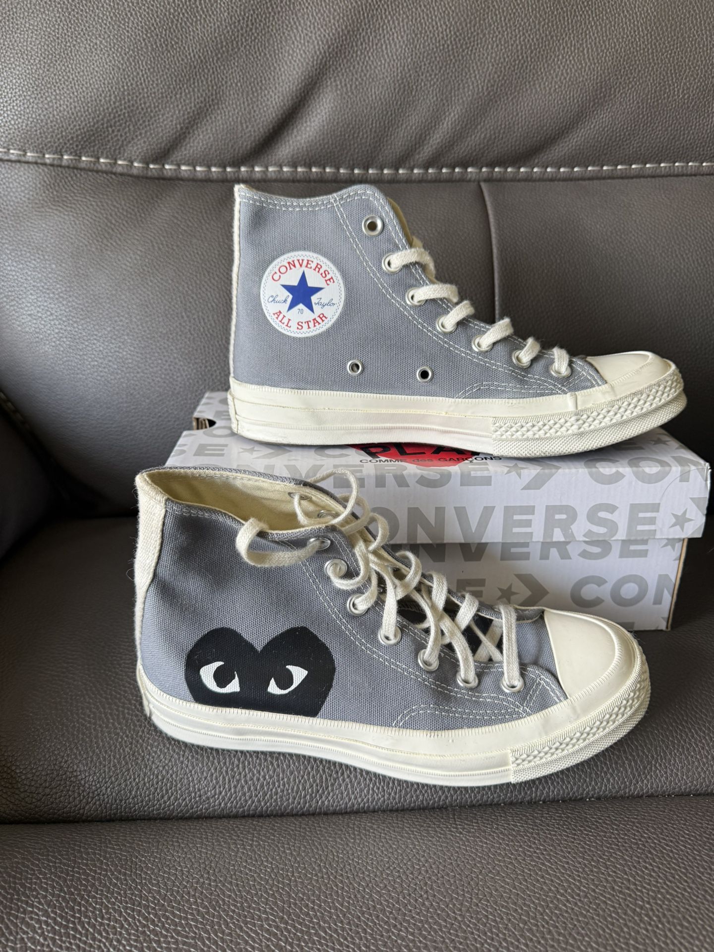 Converse Tennis Shoes Like New Size 5 For Men