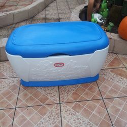 Toy box