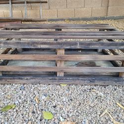 VINTAGE PRIMATIVE CHICKEN COOP WOOD