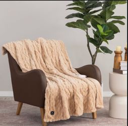Berkshire Heated Throw, 50" × 60", Assorted Colors @A9-475
