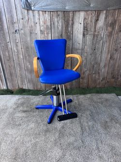 Styling Chair