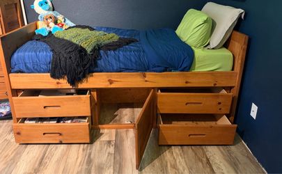 TWIN MATTRESS WITH CAPTAINS BED