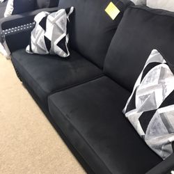 Nice Black Stylish couch And loveseat 