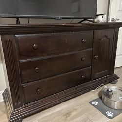 Pottery Barn Dresser 