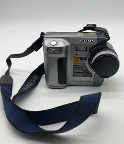 Sony Mavica MVC-FD90 1.6MP Digital Camera w/ Battery, UNTESTED
