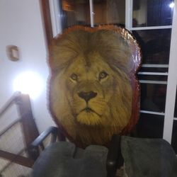 Calling All Leos Liking Lions..LOL LOWER THE PRICE