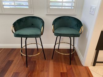 Green Counter Height Barstools- Like New 