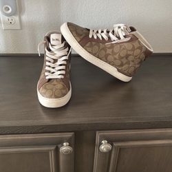 Coach Shoes Sz 10