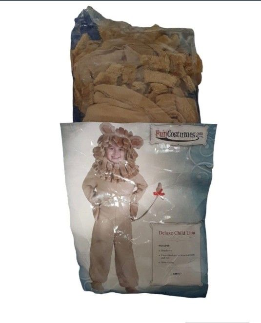 Lion Child Halloween Costume (Size Small 4/6) *Bodysuit *Headpiece *Shoes Covers.