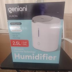 Cool Mist Humidifier by geniani Huron