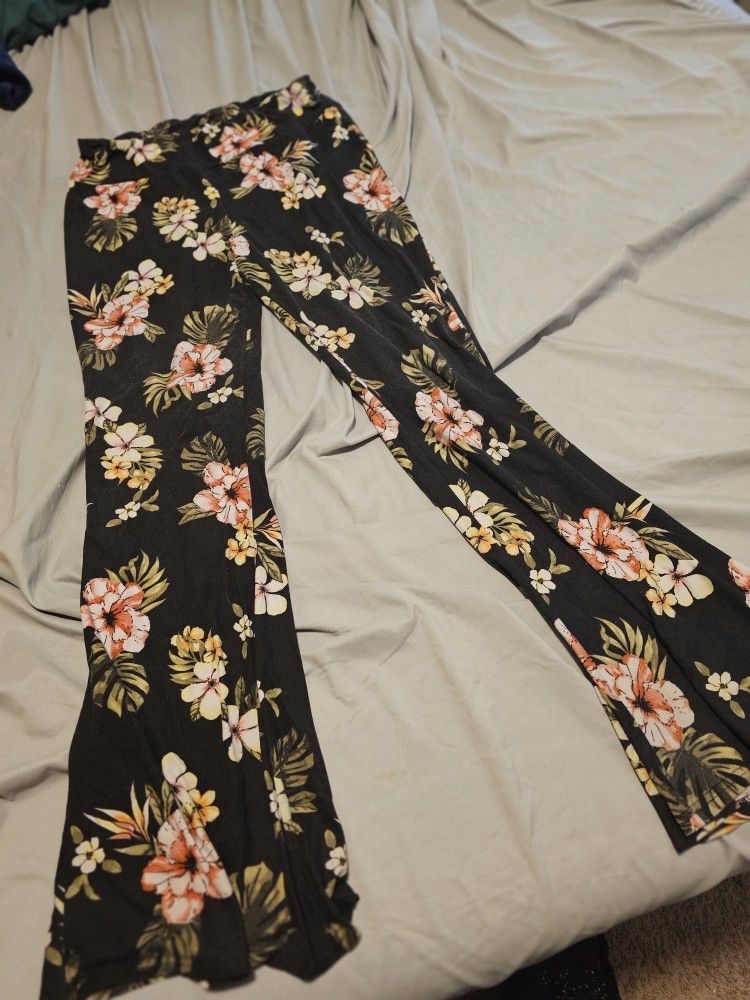 Womens Clothes