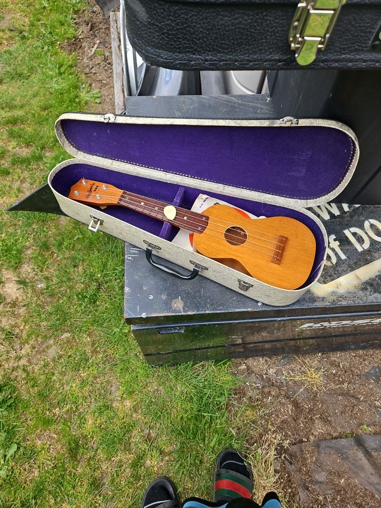 Roy Smeck Uke for Sale in Orting, WA OfferUp
