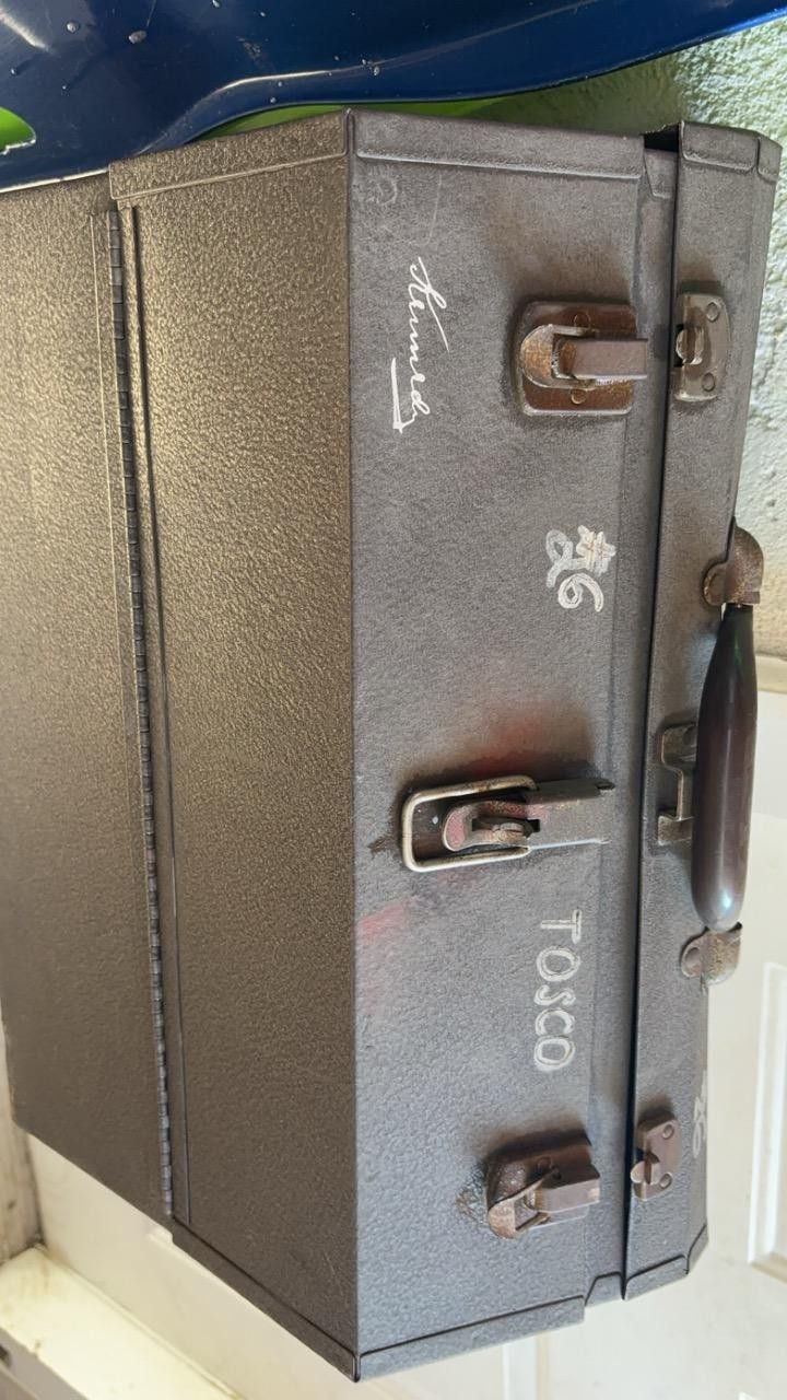 KENNEDY TOOL BOX