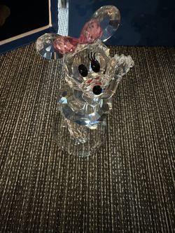 Disney Crystal Minnie Mouse Numbered Figurine