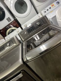 Glass top washer and dryer