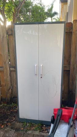 Metal storage cabinet