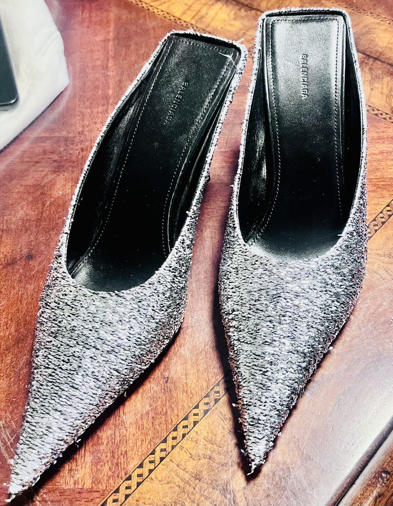 BALENCIAGA HEELS NWT!!!