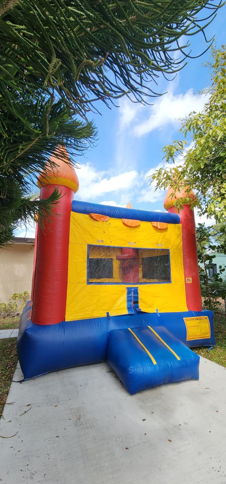 Bounce House //
