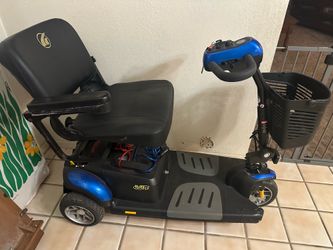 Buzz Around Ex 3 Wheeled Scooter