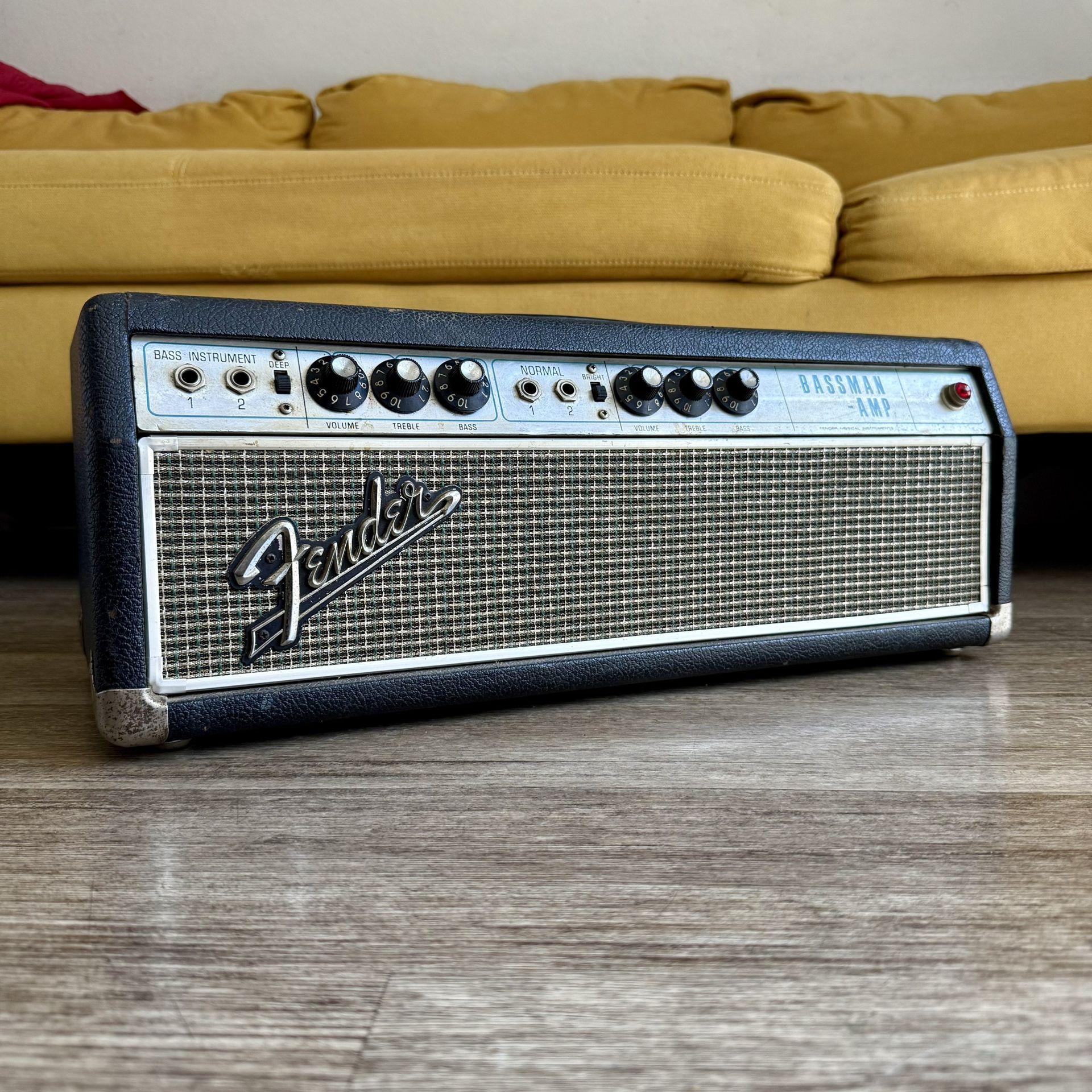 1967 Fender Bassman Amp Silverface Drip Edge (AB165)