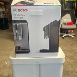 Bosch 300 Series VeroCafe Coffee Machine – New in Box