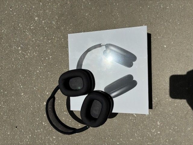 airpods headphones