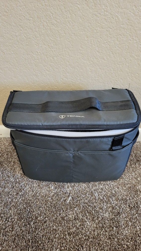Tenba BYOB 10 Camera Insert / Bag