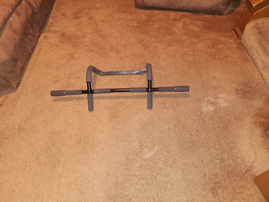 Harbinger Pull Up Bar