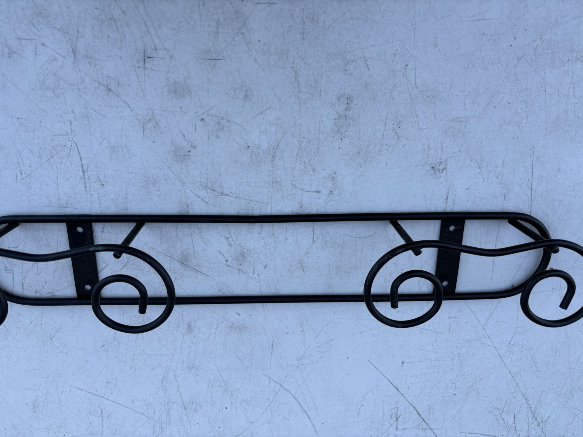 18” Iron Double Plate Or Picture Wall Holder