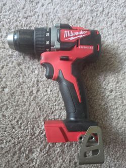 Milwaukee M18 18V Brushless 1/2" Cordless Drill / Driver (Tool Only)