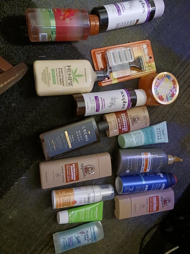 Assortment Of High End Women's And Men's Hygiene