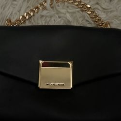 Black Michael Kors Hand Bag
