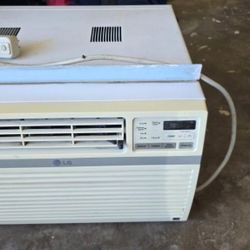 LG. 6,000 BTU. AC - Air Conditioner