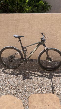 Giant Talon mountain bike