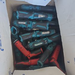 Lot Of 20 Screwdrivers 