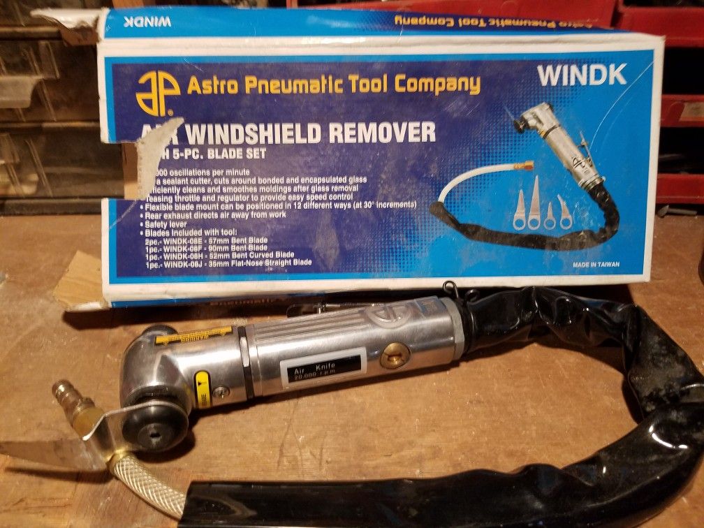 Astro Windshield Removal Tool Used