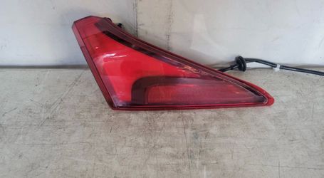 2019 2020 2021 2022 2023 TOYOTA AVALON RH TAIL LIGHT OEM
