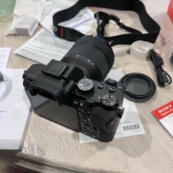 Sony A7 II (with 24-70mm Kit Lens)
