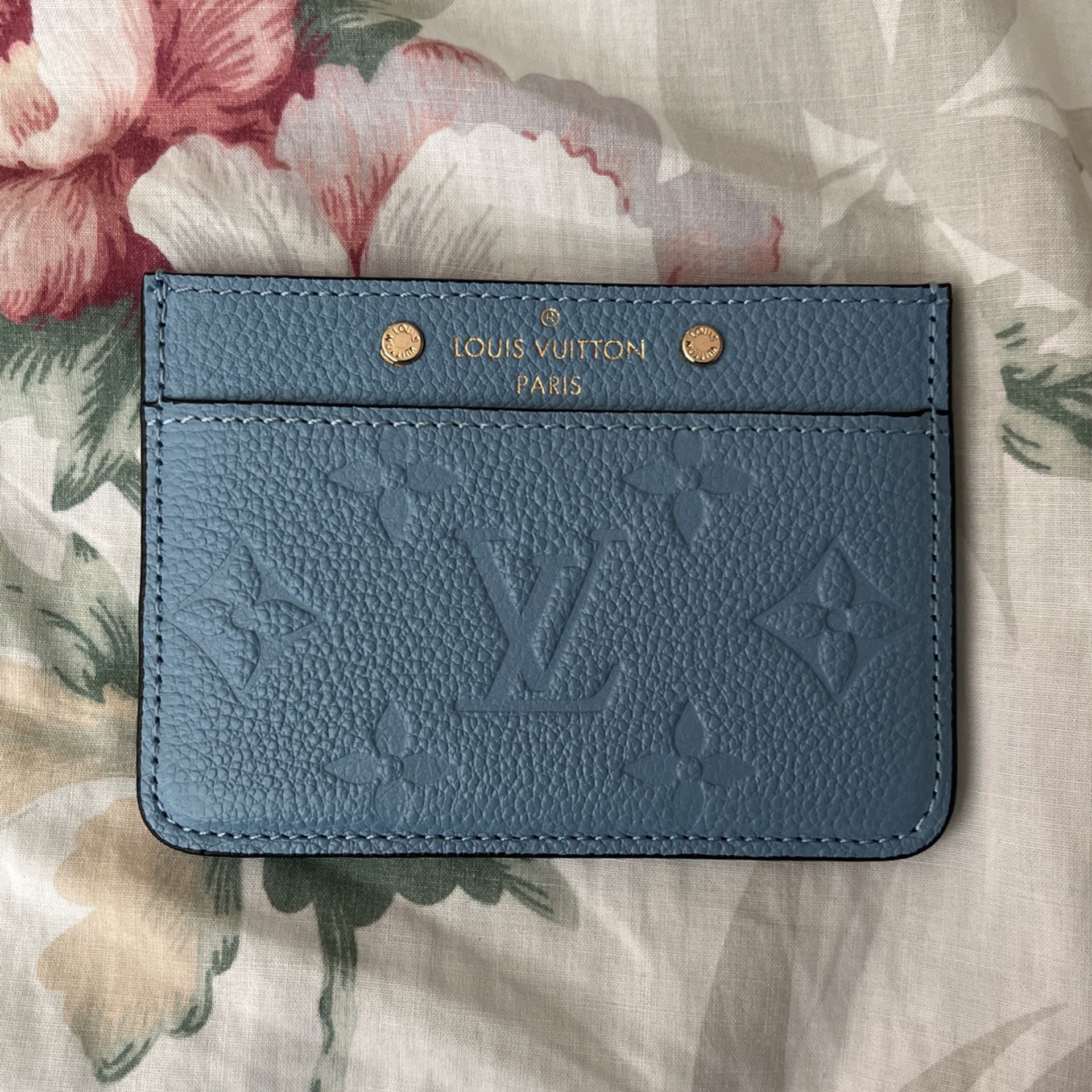 Louis Vuitton Double Card Holder Monogram Eclipse Canvas for Sale in  Riverside, CA - OfferUp