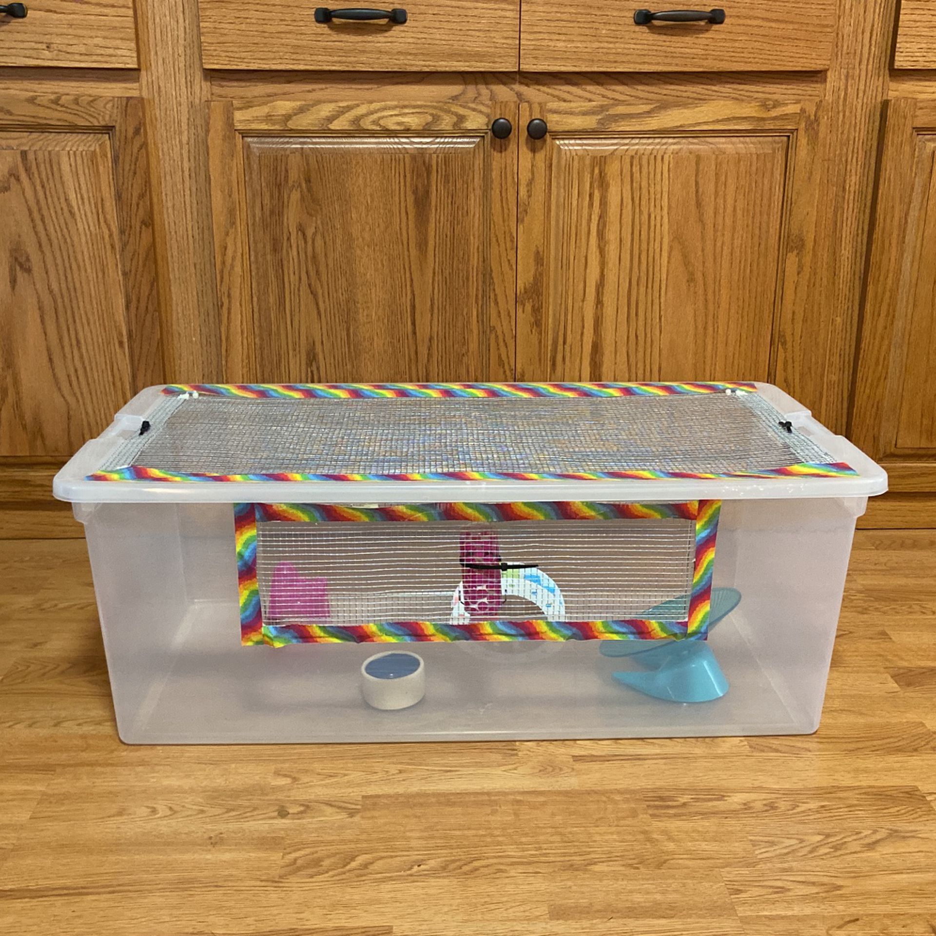 Hamster Deluxe Enclosure with accessories 