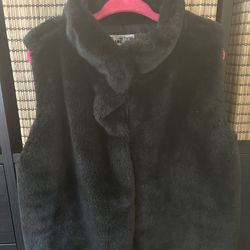 Girl’s SZ 6 ‘Epic Threads’ Black Faux Fur Vest