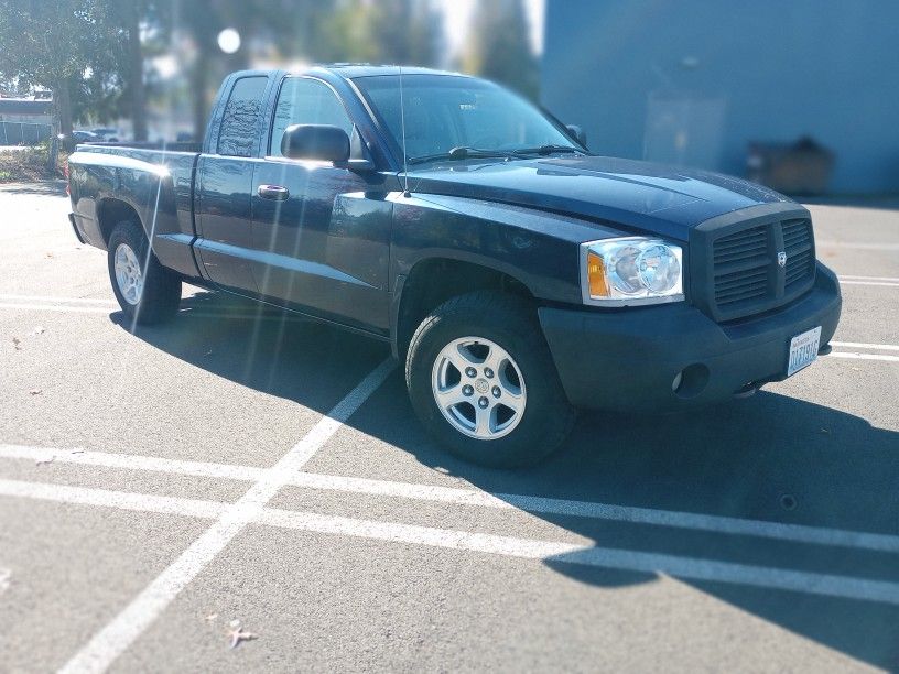2006 Dodge Dakota